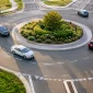 how to navigate traffic circles with confidence featured 85x85